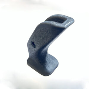 Galeria. Realizacja wydruku 3D. Wydruk ulepszeń sprzętu sportowego i hobbystycznego. Wydruk uchwytu łuku.